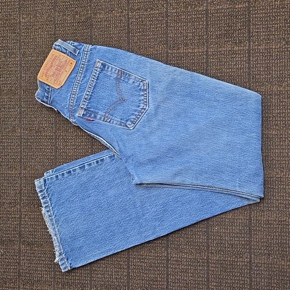 Vintage Levi's 517 Boot Cut Slim Fit Jeans - Picture 2 of 7